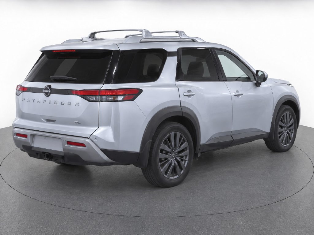 Certified 2023 Nissan Pathfinder SL w/ SL Premium Package FWD image 4