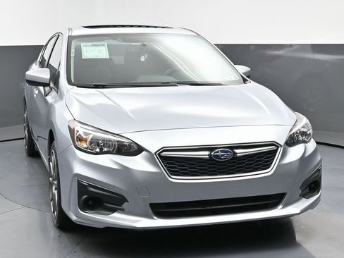 Used 2017 Subaru Impreza 2.0i Premium image 4