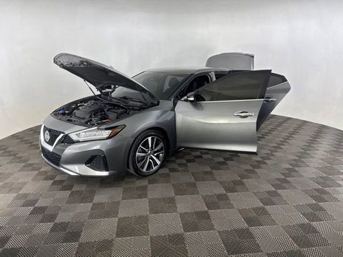 Used 2021 Nissan Maxima 3.5 SV w/ Floor Mat Group FWD image 10