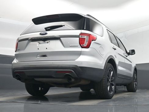 Used 2017 Ford Explorer XLT w/ Equipment Group 202A image 51