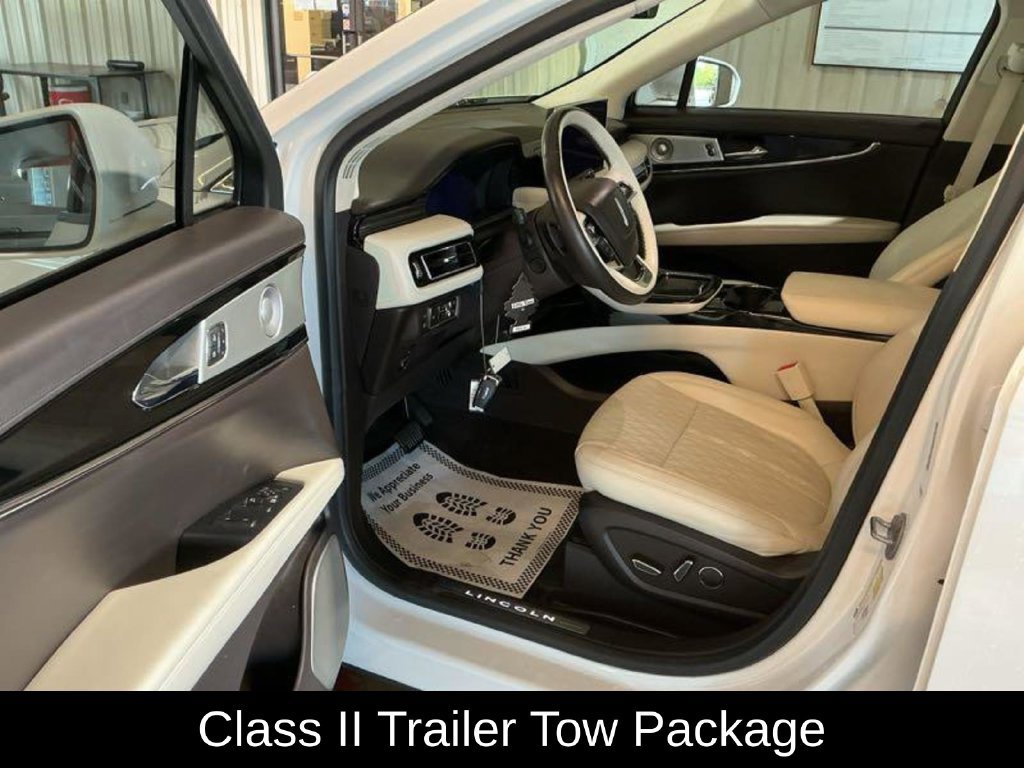 Used 2022 Lincoln Nautilus Black Label w/ Class II Trailer Tow Package AWD/4WD image 3