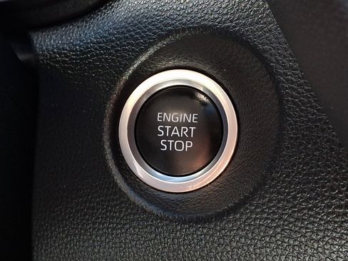 Used 2023 Toyota Corolla Cross LE w/ Moonroof Package image 23