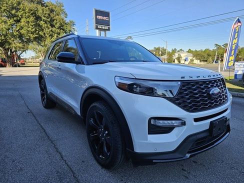 Used 2023 Ford Explorer ST w/ Equipment Group 401A image 7