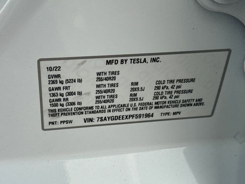 Used 2023 Tesla Model Y Long Range image 37