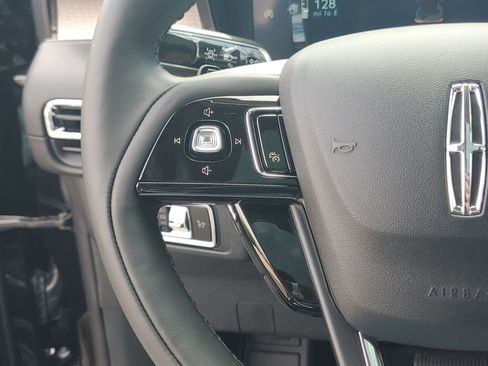 New 2026 Lincoln Corsair Reserve w/ Jet Appearance Package image 17