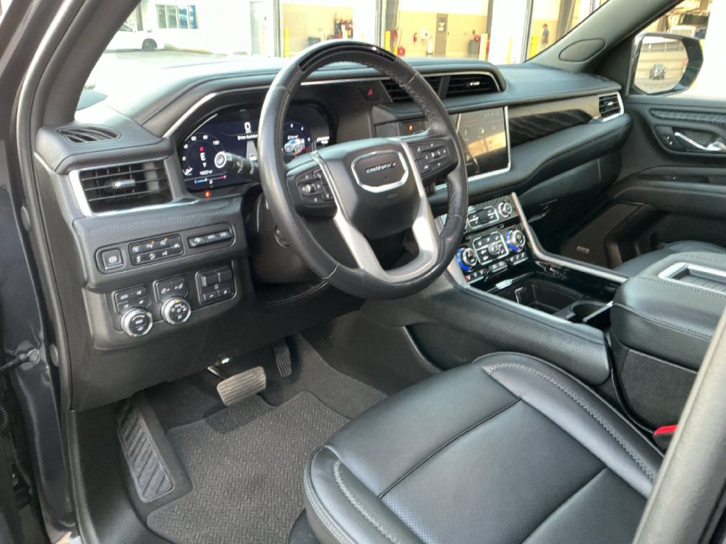 Certified 2024 GMC Yukon XL Denali w/ Advanced Technology Package AWD/4WD image 27