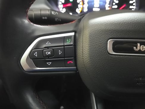 Used 2022 Jeep Compass Trailhawk w/ Trailhawk Convenience Group AWD/4WD image 20