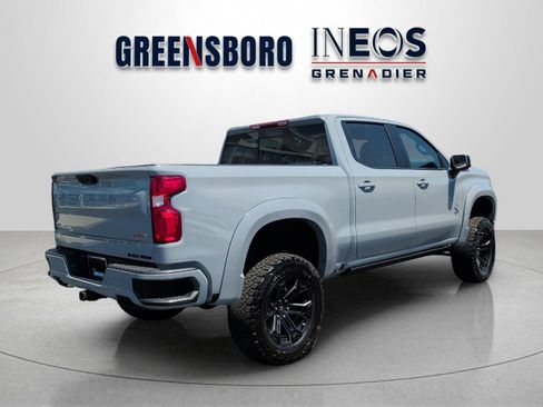 Used 2025 Chevrolet Silverado 1500 RST AWD/4WD image 5