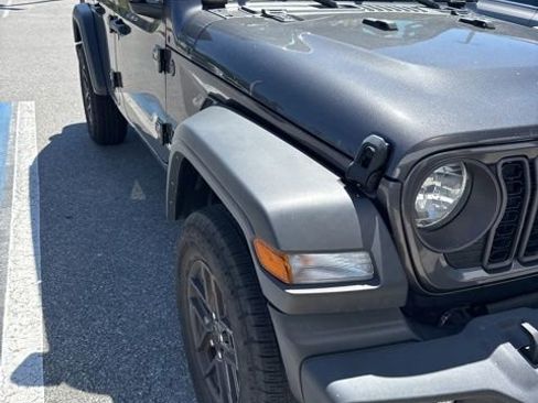 Used 2024 Jeep Wrangler Sport S image 1