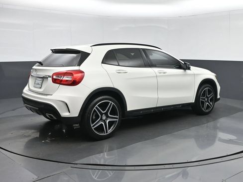 Used 2016 Mercedes-Benz GLA 250 image 7
