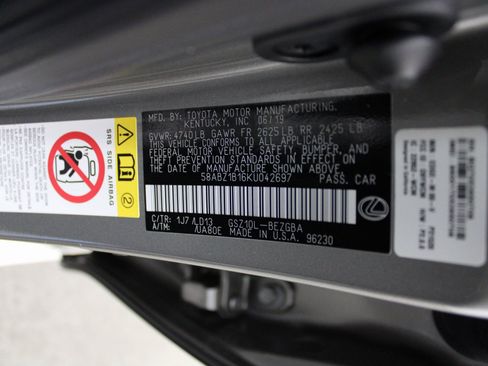 Used 2019 Lexus ES 350 w/ Premium Package image 52