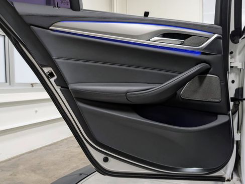 Used 2023 BMW M5 w/ Competition Package image 19