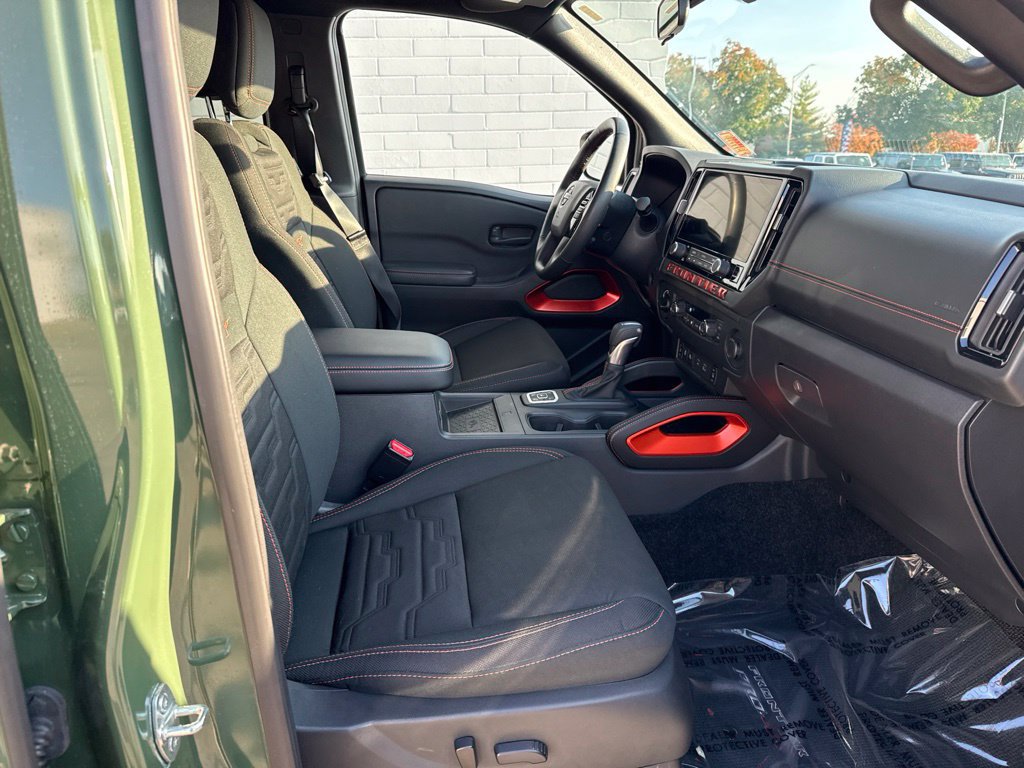 Used 2026 Nissan Frontier PRO-4X w/ Pro-4x Convenience Package AWD/4WD image 5