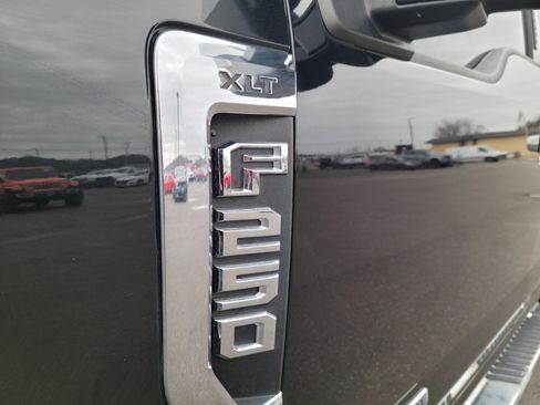 Used 2015 RAM 1500 Tradesman w/ Power & Remote Entry Group image 16