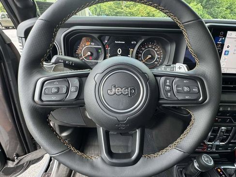 New 2025 Jeep Wrangler Unlimited Rubicon 392 image 17