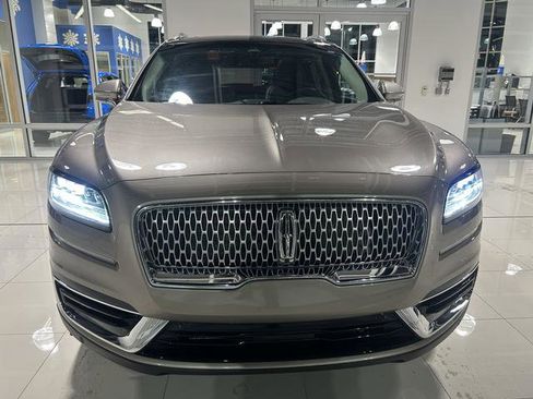 Used 2020 Lincoln Nautilus Reserve w/ Equipment Group 202A image 4