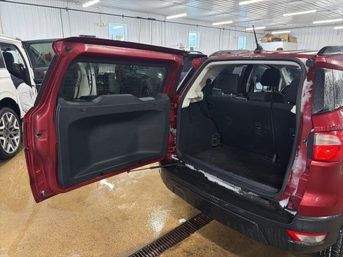 Used 2020 Ford EcoSport SE w/ SE Convenience Package image 15
