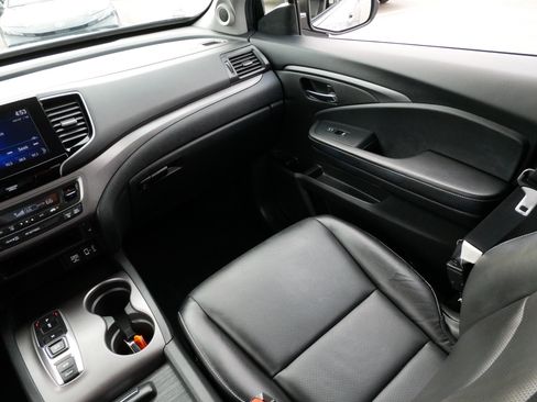 Used 2023 Honda Ridgeline RTL image 11