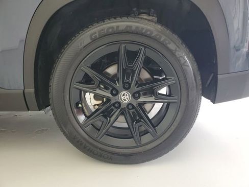 Used 2024 Toyota Grand Highlander AWD image 13