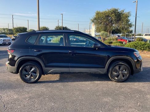 Used 2025 Volkswagen Taos S FWD image 3