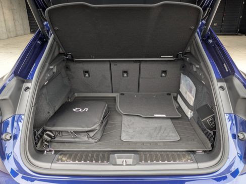 New 2026 Porsche Macan 4 Electric AWD/4WD image 23