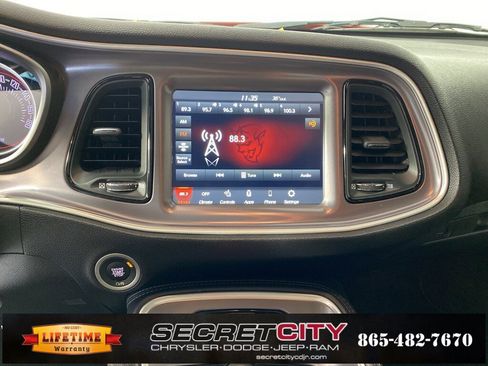 Used 2019 Dodge Challenger R/T Scat Pack w/ 1320 Drag Pack image 21