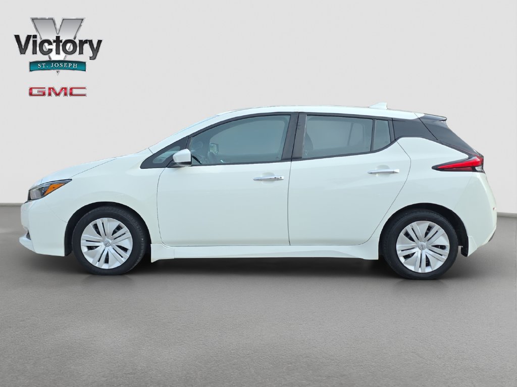 Used 2023 Nissan Leaf S FWD image 6