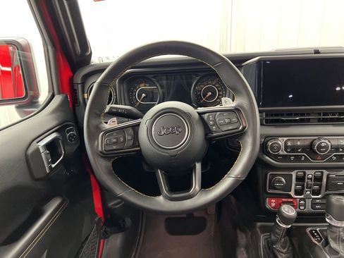 Used 2025 Jeep Wrangler Unlimited Rubicon 392 AWD/4WD image 14