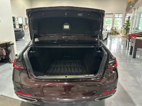 Used 2020 BMW 750i xDrive w/ Executive Package AWD/4WD image 36