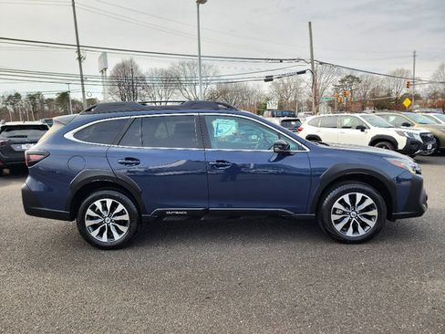 Used 2023 Subaru Outback Limited image 24