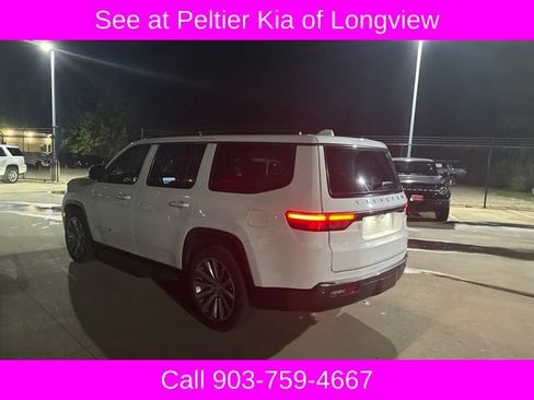 Used 2022 Jeep Wagoneer Series II RWD image 5