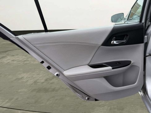 Used 2013 Honda Accord EX-L image 18