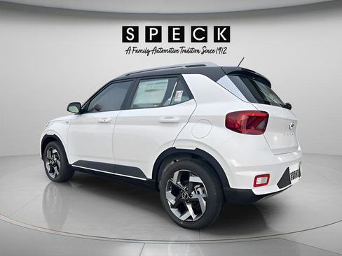 New 2026 Hyundai Venue SEL FWD image 3