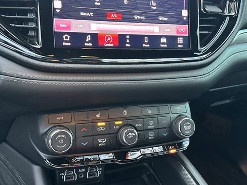 Certified 2022 Dodge Durango GT image 30