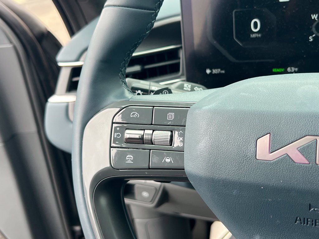 Used 2024 Kia EV9 GT-Line AWD/4WD image 20