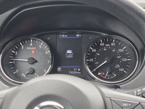 Used 2022 Nissan Rogue Sport S image 17