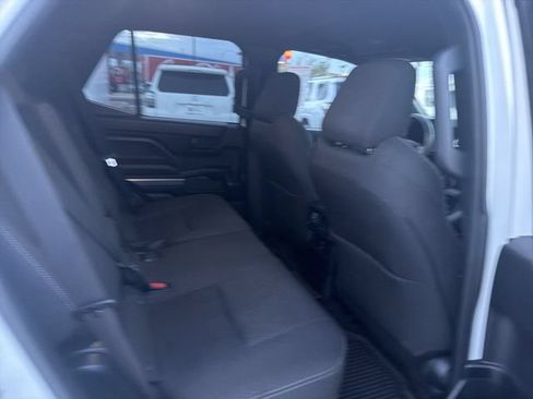 Certified 2025 Toyota 4Runner SR5 AWD/4WD image 29
