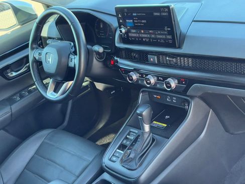 Used 2025 Honda CR-V EX-L image 9