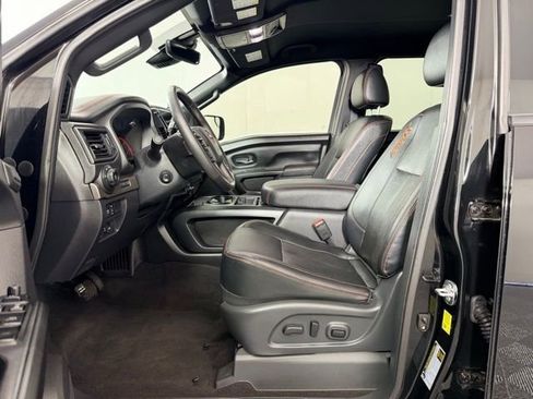 Used 2023 Nissan Titan PRO-4X w/ Pro-4x Convenience Package image 22