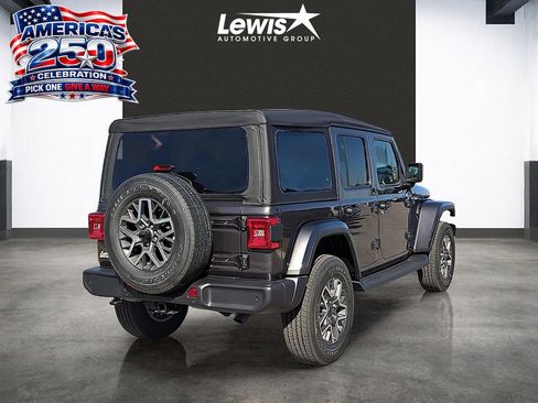 New 2026 Jeep Wrangler Unlimited Sahara AWD/4WD image 4