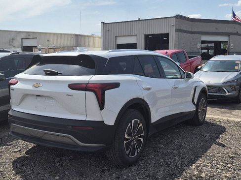 Used 2024 Chevrolet Blazer EV LT AWD/4WD image 3