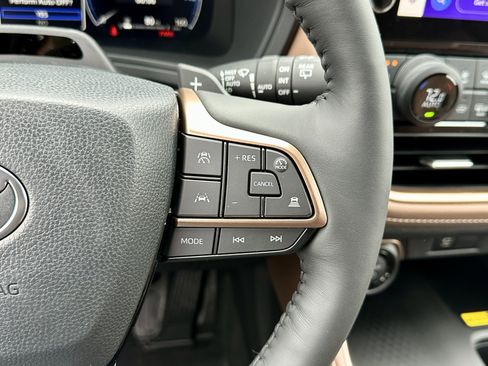 New 2026 Toyota Grand Highlander AWD Hybrid image 29