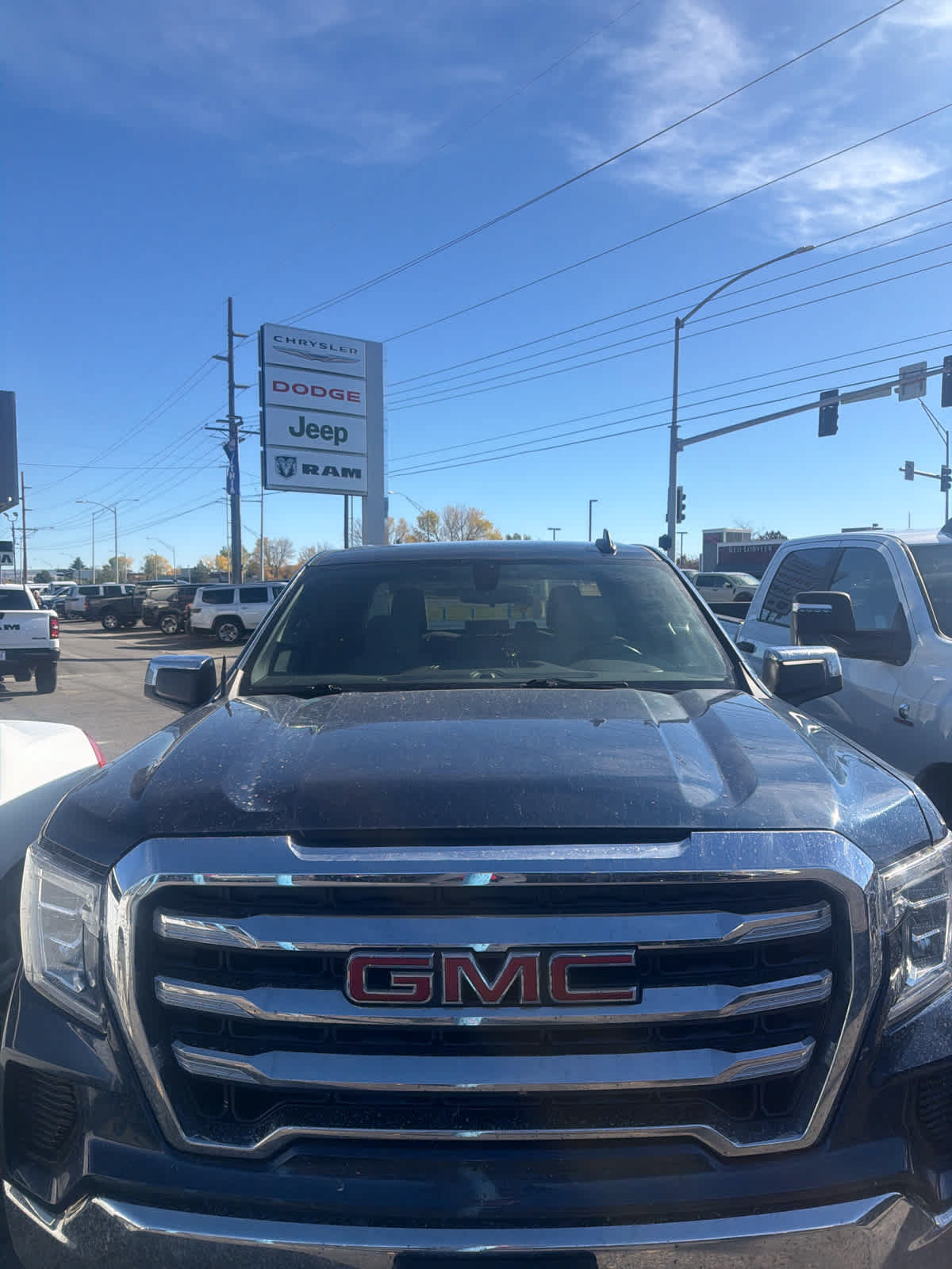 Used 2021 GMC Sierra 1500 SLE w/ X31 Off-Road Package AWD/4WD image 2