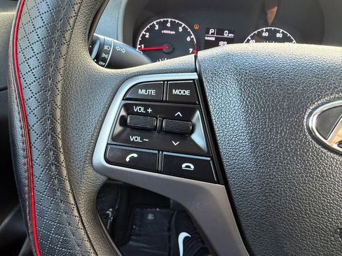 Used 2022 Hyundai Accent SE image 26