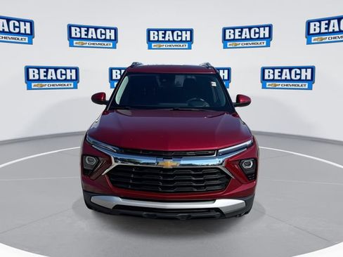 Used 2024 Chevrolet TrailBlazer LT FWD image 3