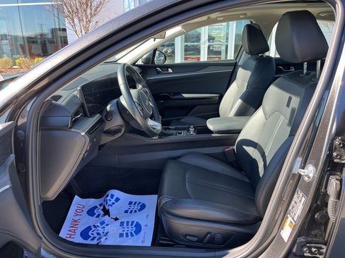 Used 2025 Kia K5 EX image 3
