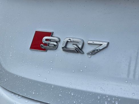 Used 2024 Audi SQ7 Premium Plus w/ Carbon Package image 36