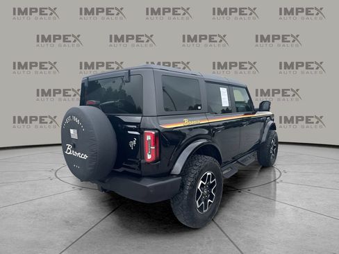Used 2023 Ford Bronco Outer Banks AWD/4WD image 3