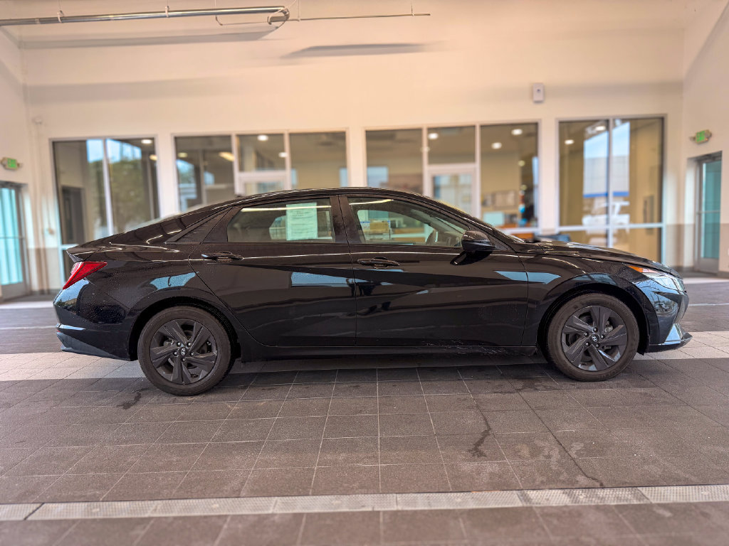 Used 2023 Hyundai Elantra Blue w/ Cargo Package FWD image 8