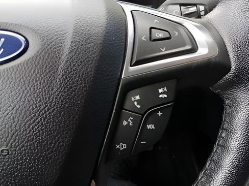 Used 2022 Ford Edge SEL AWD/4WD image 19